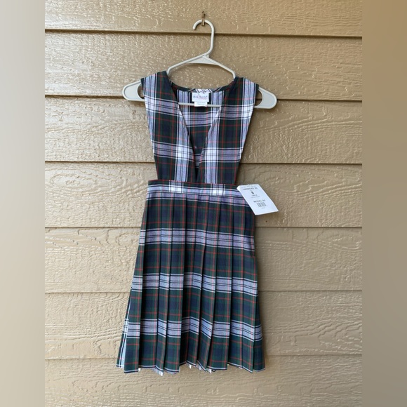 Plaid Catholic School Uniforms Jumper V- front Knife Pleat size 8 Girls - Picture 2 of 10